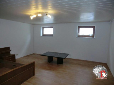 WG-Zimmer , 24m² , im EFH in Geisenfeld - sehr ruhige Lage - Preis: 
