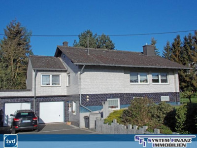 Mechernich-Vussem: Sehr gepflegtes EFH/ZFH in Ortsrandlage