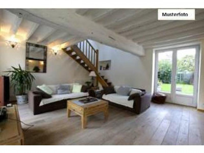 Zwangsversteigerung Eigentumswohnung in 32689 Kalletal, Kirchbergstr.