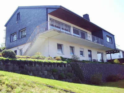 Großzügiges Einfamilienhaus mit außergewöhnlichem Panoramablick