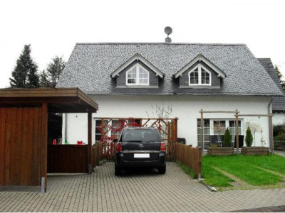 Schmallenberg - Provisionsfreie schöne moderne Doppelhaushälfte in ruhiger Lage