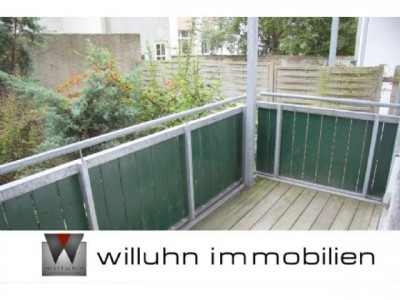 Balkon, Laminat, Tageslichtbad, EBK, saniert, provisionsfrei