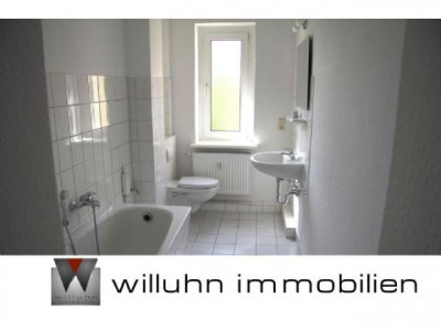 WG-geeignet , EBK, Balkon, Tageslichtbad mit Wanne, idyllisch und ruhig gelegen, provisionsfrei