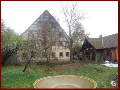 Hist. Biohaus - ehem. Dorfbrauerei- Fahrradmuseum- renovierungsbedürftig, bei Feuchtwangen.