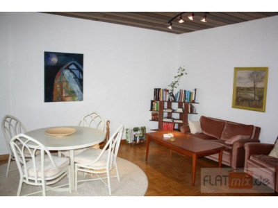 FLATmix.de / Marsberg-Essentho. Großes Haus auf 1200qm-Grundstück zu verkaufen