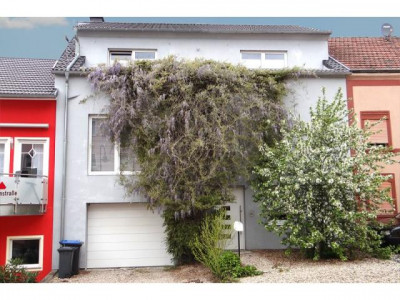 Komplett saniertes Haus in Palzem-Wehr mit über 320 m² Whnfl. / 2 Balkons und Fernsicht!