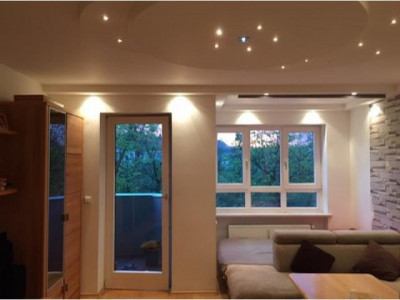 Luxussanierte 2 Zimmer-Wohnung mit West-Balkon