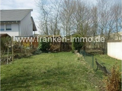 Attraktive 3 Zi.-Mais.-Wohnung mit Garten in Langenzenn