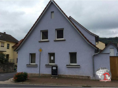 Wunderschönes Bauernhaus mit großer Scheune in Eußenheim für ein sehr günstigen Preis zu erwerben