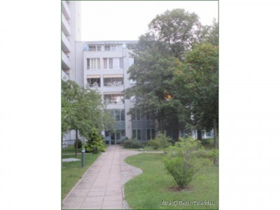 nahe Kudamm/Halensee: 3 Zimmer mit Fahrstuhl und optional mit Tiefgarage