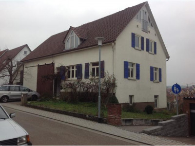 Altes Bauernhaus / Bauplatz mit PANORAMAAUSSICHT mitten im Ort