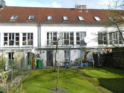 XL-REIHENHAUS am NATURSCHUTZGEBIET mit Sonnengarten und Carport  in ruhiger Lage einer Spielstraße