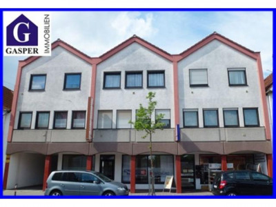 Sehr großzügige 1,5 Zimmer-ETW in kleiner Wohneinheit