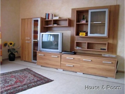 Ruhig gelegene Wohnung mit Balkon im Dachgeschoss. Vorzugsweise Wochenendfahrer.