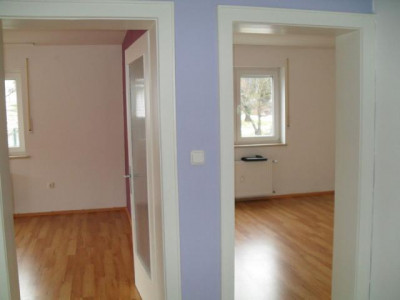 renovierte 2 Zimmerwohnung - hell/geräumig -