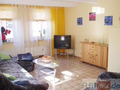 FLATmix.de / 3-Zimmer-Küche-Bad-MAISONETTE-Wohnung im Erdgeschoss