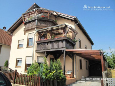 Ronneburg-Altwiedermus - mit Blick auf die Burg - hochwertiges 3-Familienhaus