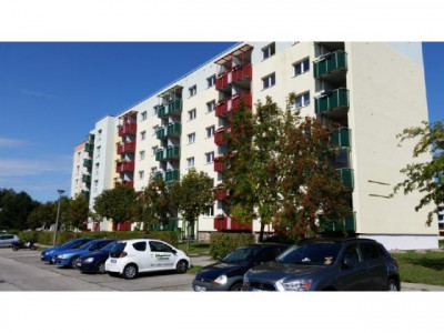 *Schöne 4 Zimmer Wohnung im 2. OG*