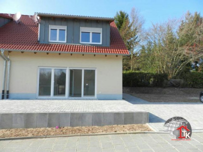 Schick, Modern, Hochwertig ! DHH in Heilsbronn