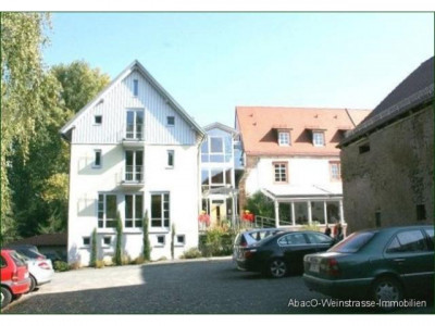 ***Tolles Hotel, genügend Platz für eine große Familie bzw. Wohngemeinschaft***