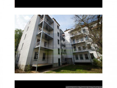 Für Kapitalanleger - Wohnung im beliebten Schleußig mit Balkon und Aufzug