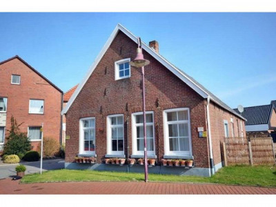 +++ EMS-MAKLER - Na klar! +++ EB0 !!! EFH im Zentrum von Uelsen !!!