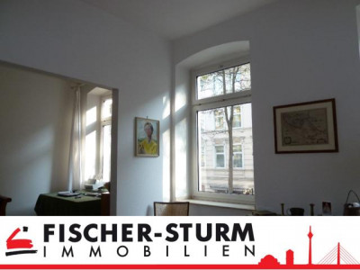 Düsseldorf-Unterbilk! Stilaltbau in ruhiger, zentraler Lage!