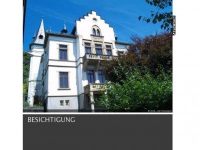 Imposante Villa mit 5 Wohneinheiten und Nebengebäude