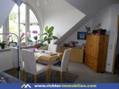 Gemütliche Dachgeschosswohnung mit großem Südbalkon