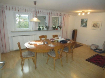 *gemütliche 2 Zi. Wohnung mit traumhafter Einbauküche in Winterbach!