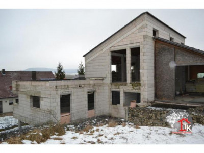 Ideal für Handwerker! Großer, modern gestalteter Rohbau für 1 - 2 Familien