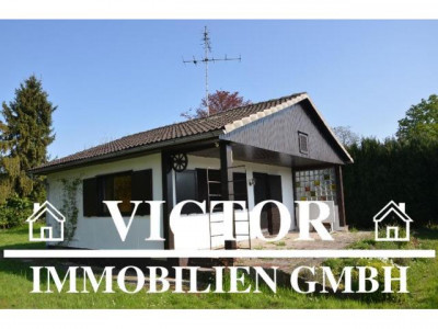 Kleiner Bungalow auf Traumgrundstück im ruhiger Grünlage, voll eingerichtet, sofort verfügbar!