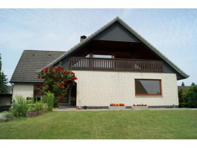 Schönes, neuwertiges Zweifamilienhaus in bevorzugter Toplage in Barßel