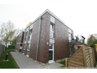 Neuwertige 3-Zimmer-Wohnung mit Balkon in Ofenerdiek