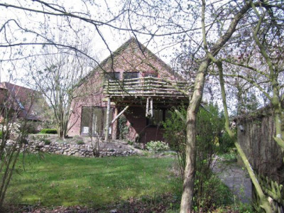 Ideal für 2 Generationen direkt am Wald mit Garten, Balkon und Garagen!