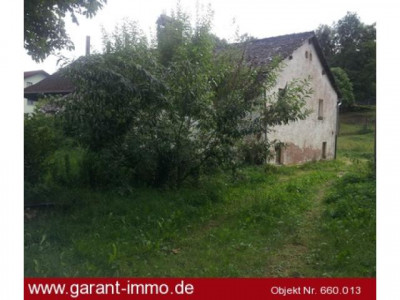 ***Einfamilienhaus mit großem Grundstück***