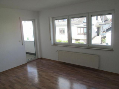 schöne geräumige 4-Zimmer Wohnung mit Balkon in Medebach