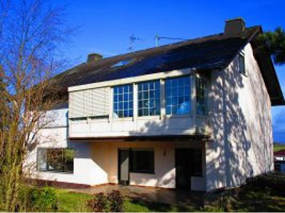 ***Gut aufgeteiltes Zweifamilienhaus mit zwei zusätzlichen Einliegerwohnung in sonniger Lage Wassenach***