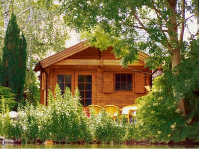 Schönes Wassergrundstück im Dessauer Umland