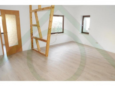 Wohnoase in Atelier mit Gartenanschluss