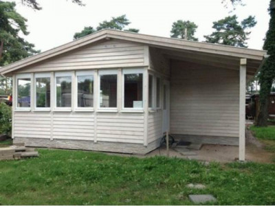 Idyllisch in Naturschutzgebiet gelegenes Holzhaus