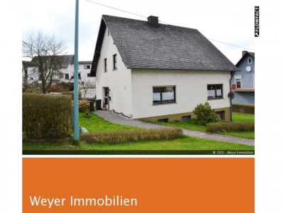 Freistehendes Einfamilienhaus mit großzügigem Grundstück und sonnigem Garten in Farschweiler / Osburg