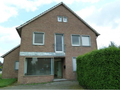 Stark renovierungsbedürftiges Ein-/Zweifamilienhaus mit Gewerbefläche in Wietmarschen-Füchtenfeld