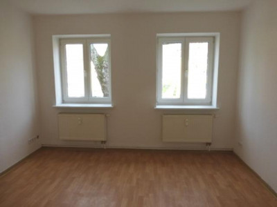 ***Attraktive kleine 3-Zimmer-Wohnung im 1. Obergeschoss ****