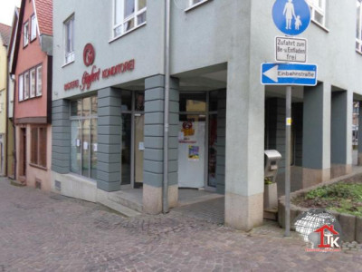 Mehrfamilienhaus mit Laden oder Verkauffläche in Wertheim