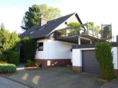 Geschmackvolles, individuelles und großzügiges Zweifamilienhaus!