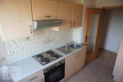 2-Raumwohnung mit großzügigem Balkon, Einbauküche und Tageslichtbad