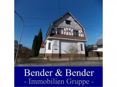 Renovierungsbedürftiges EFH mit Nebengebäude (Büro) im Zentrum der Kleinstadt Selters!