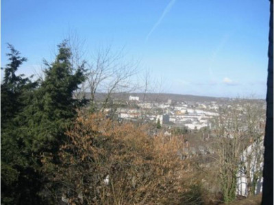 Sehr gepflegte und aufwendig instand gehaltene Wohnung