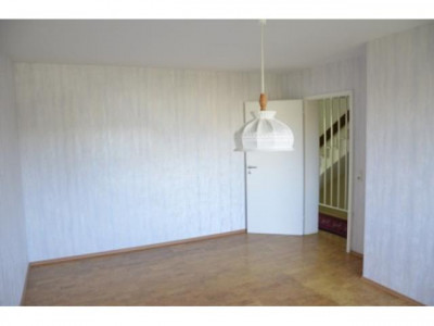 Grosszügiges Reihenmittelhaus in günstiger Lage